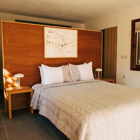 Xuma 3* בודרום